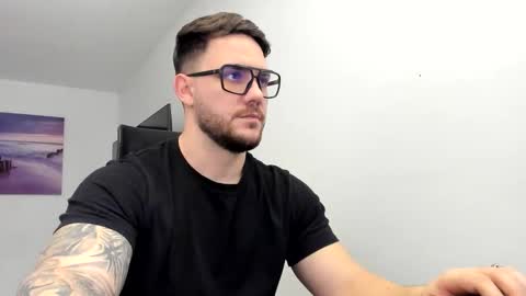 Snapshot of master_alexxxander chatting on December 2, 7:14 am Alex online show from December 2, 7:14 am