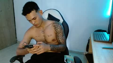 Snapshot of master_hot777 chatting on May 30, 7:22 pm great master online show from May 30, 7:22 pm