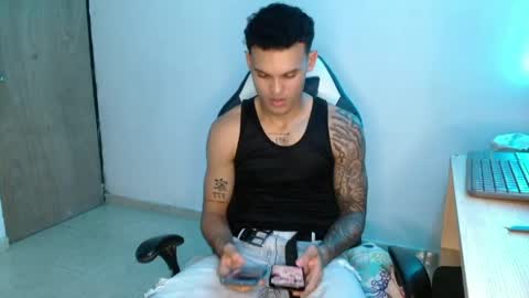 Snapshot of master_hot777 chatting on May 31, 11:17 pm great master online show from May 31, 11:17 pm