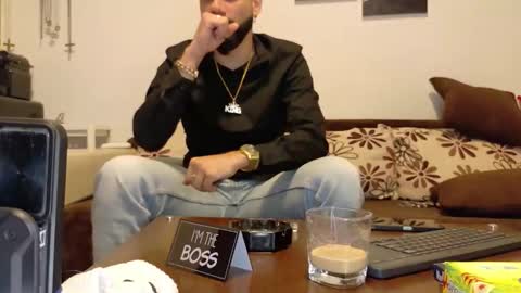 Snapshot of master_roberto333 chatting on May 17, 5:31 pm SIR online show from May 17, 5:31 pm