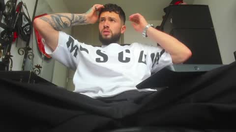 Snapshot of master_steven_01 chatting on January 6, 3:40 pm steven online show from January 6, 3:40 pm