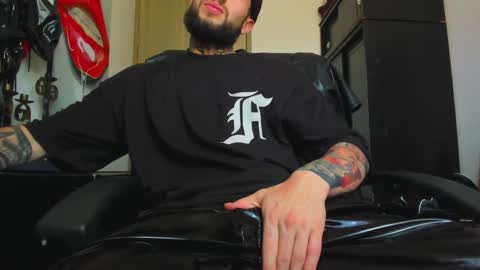 Snapshot of master_steven_01 chatting on January 15, 9:51 pm steven online show from January 15, 9:51 pm