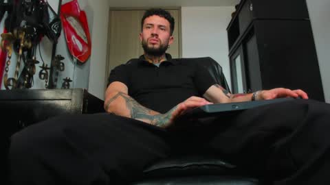 Snapshot of master_steven_01 chatting on January 30, 7:26 pm steven online show from January 30, 7:26 pm