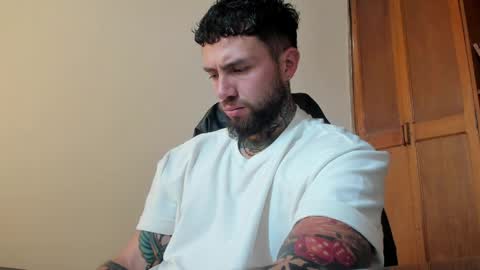 steven  online show from April 10, 4:23 pm