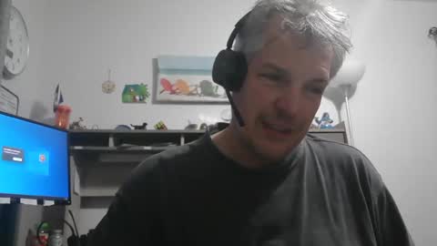 Snapshot of master_thorn chatting on January 17, 3:55 am Master Thorn online show from January 17, 3:55 am