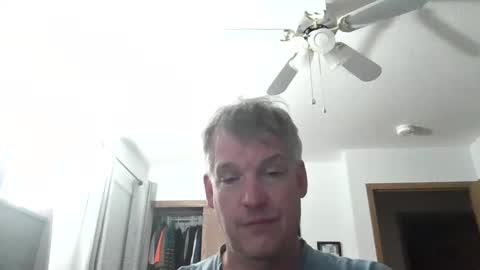 Snapshot of master_thorn chatting on September 22, 2:46 am Master Thorn online show from September 22, 2:46 am