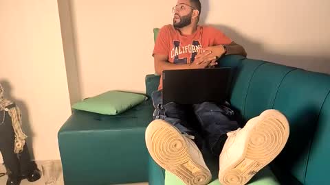 Alex online show from October 20, 7:36 pm