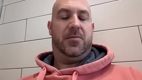 Snapshot of masterclass69er chatting on November 6, 9:43 am Bob online show from November 6, 9:43 am