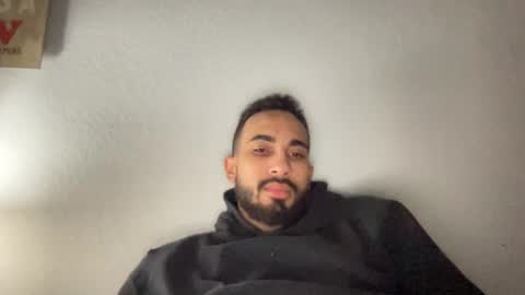 Snapshot of masterjah77 chatting on January 9, 4:41 am masterjah77 online show from January 9, 4:41 am