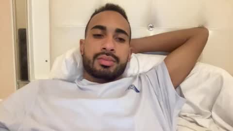 Snapshot of masterjah77 chatting on December 23, 4:54 am masterjah77 online show from December 23, 4:54 am