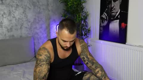 Snapshot of masterkingmuscle chatting on September 12, 9:04 pm masterkingmuscle online show from September 12, 9:04 pm