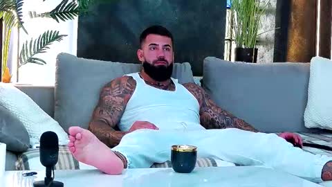 masterkingofmuscle online show from September 18, 8:38 am