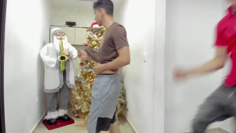 Snapshot of masters_sexx chatting on December 22, 11:22 am Team Cris Darwin- Fernando- Stiven- David online show from December 22, 11:22 am
