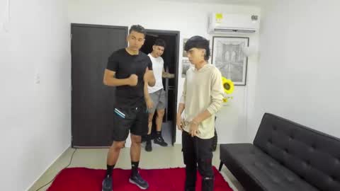 Team Cris Darwin- Fernando- Stiven- David online show from February 21, 11:22 am