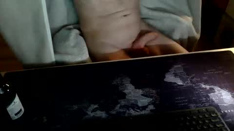 Snapshot of masturbatemindbreaker chatting on February 13, 10:22 pm MasturbateMindbreaker online show from February 13, 10:22 pm