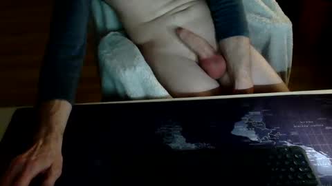 Snapshot of masturbatemindbreaker chatting on February 24, 10:25 pm MasturbateMindbreaker online show from February 24, 10:25 pm