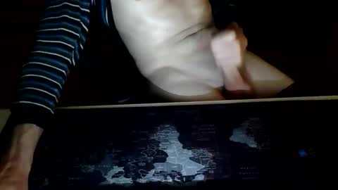 Snapshot of masturbatemindbreaker chatting on November 4, 9:58 pm MasturbateMindbreaker online show from November 4, 9:58 pm