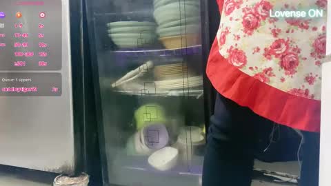 SuSu online show from November 25, 3:01 pm