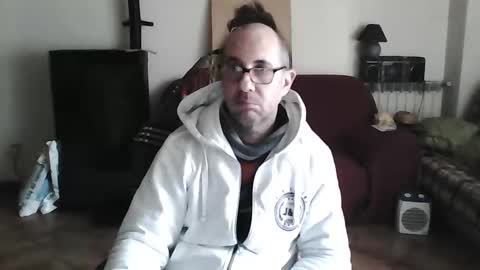 Snapshot of mat11efou chatting on February 17, 9:46 am mat11efou online show from February 17, 9:46 am