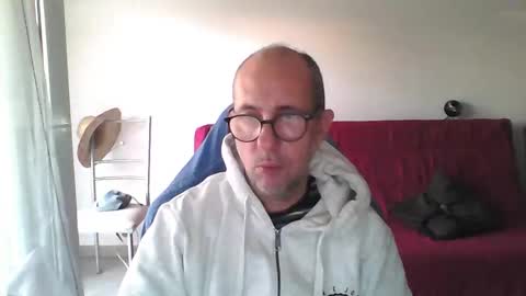 Snapshot of mat11efou chatting on September 28, 7:47 am mat11efou online show from September 28, 7:47 am