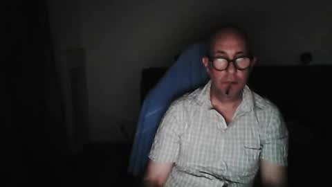 Snapshot of mat11efou chatting on October 3, 2:08 am mat11efou online show from October 3, 2:08 am