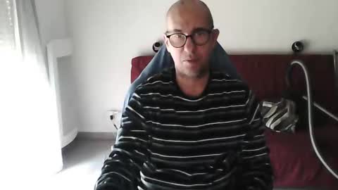 Snapshot of mat11efou chatting on October 11, 11:31 am mat11efou online show from October 11, 11:31 am