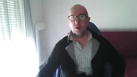 Snapshot of mat11efou chatting on November 19, 12:16 pm mat11efou online show from November 19, 12:16 pm