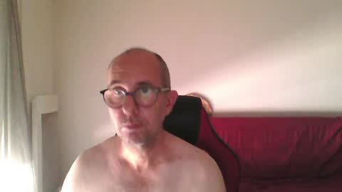 Snapshot of mat11efou chatting on July 6, 1:08 pm mat11efou online show from July 6, 1:08 pm