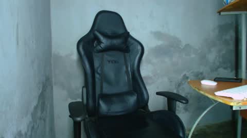 matteo online show from April 18, 3:10 am