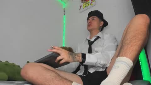 mateo_escobar online show from March 2, 9:21 pm