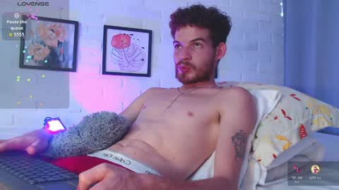 MATEO HUNTER online show from April 3, 4:38 pm