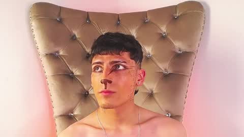 Snapshot of mateo_mitchell chatting on October 27, 5:00 am mateo mitchell online show from October 27, 5:00 am