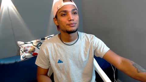 Mateo and Noah online show from April 17, 6:11 pm