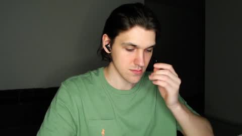 mateo_zeus online show from April 7, 11:59 pm