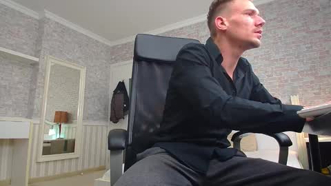 Snapshot of mateobenjamin chatting on December 6, 4:28 pm MateoBenjamin online show from December 6, 4:28 pm