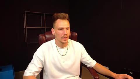 Snapshot of mateobenjamin chatting on December 8, 5:22 pm MateoBenjamin online show from December 8, 5:22 pm