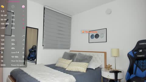 Snapshot of mateoleone chatting on December 14, 10:18 pm Matt online show from December 14, 10:18 pm