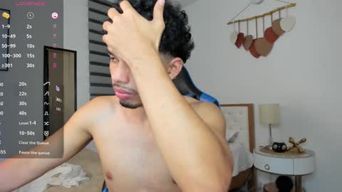 Snapshot of mateoleone chatting on February 23, 3:56 am Matt online show from February 23, 3:56 am