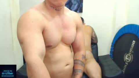 Snapshot of mateosexyhot22 chatting on April 30, 8:57 pm Mateo online show from April 30, 8:57 pm