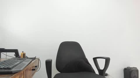 Snapshot of matheusbeard2 chatting on December 9, 9:26 pm Matheus online show from December 9, 9:26 pm