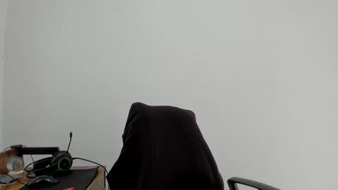 Snapshot of matheusbeard2 chatting on November 19, 3:12 pm Matheus online show from November 19, 3:12 pm