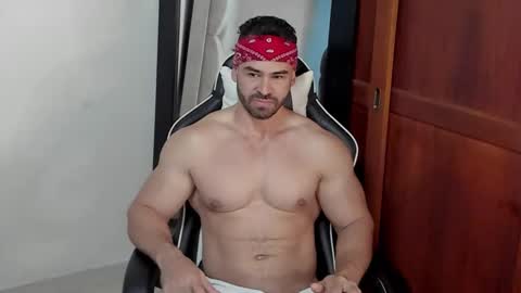 mathews_smith online show from March 28, 12:16 pm