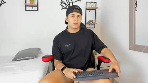 mathias cocks online show from September 21, 4:58 am