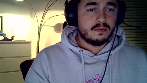 Snapshot of mathou34 chatting on December 5, 11:07 pm Mathou online show from December 5, 11:07 pm