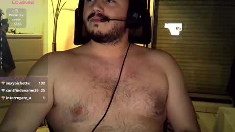 Snapshot of mathou34 chatting on December 10, 10:26 pm Mathou online show from December 10, 10:26 pm