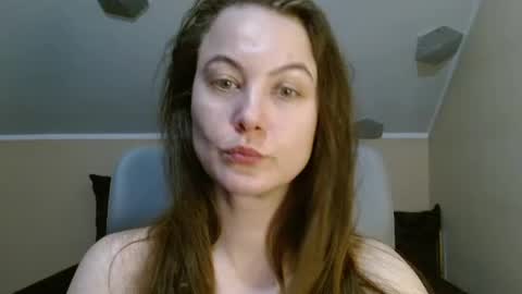 Matild online show from April 17, 8:12 pm