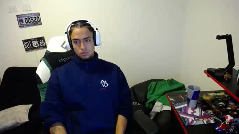 Snapshot of matias_bianco01 chatting on November 5, 6:13 am matias online show from November 5, 6:13 am