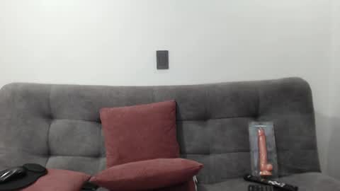 Snapshot of matias_coleman chatting on February 23, 12:08 am Matias online show from February 23, 12:08 am