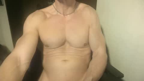 MatiasMatureMuscle online show from May 21, 10:28 pm