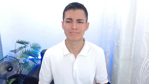 Snapshot of matiius18 chatting on September 16, 2:07 pm Matias online show from September 16, 2:07 pm